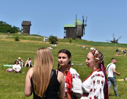 Святкова програма до Дня Прапора відбудеться у Музеї просто неба
