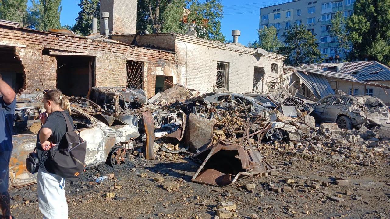 Дитяча лікарня в Києві пошкоджена після нічної атаки 20 серпня