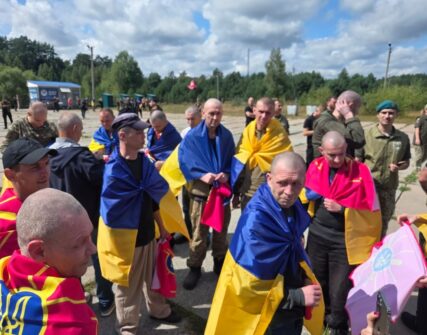 Обмін полоненими: 103 українські військові повернулися додому