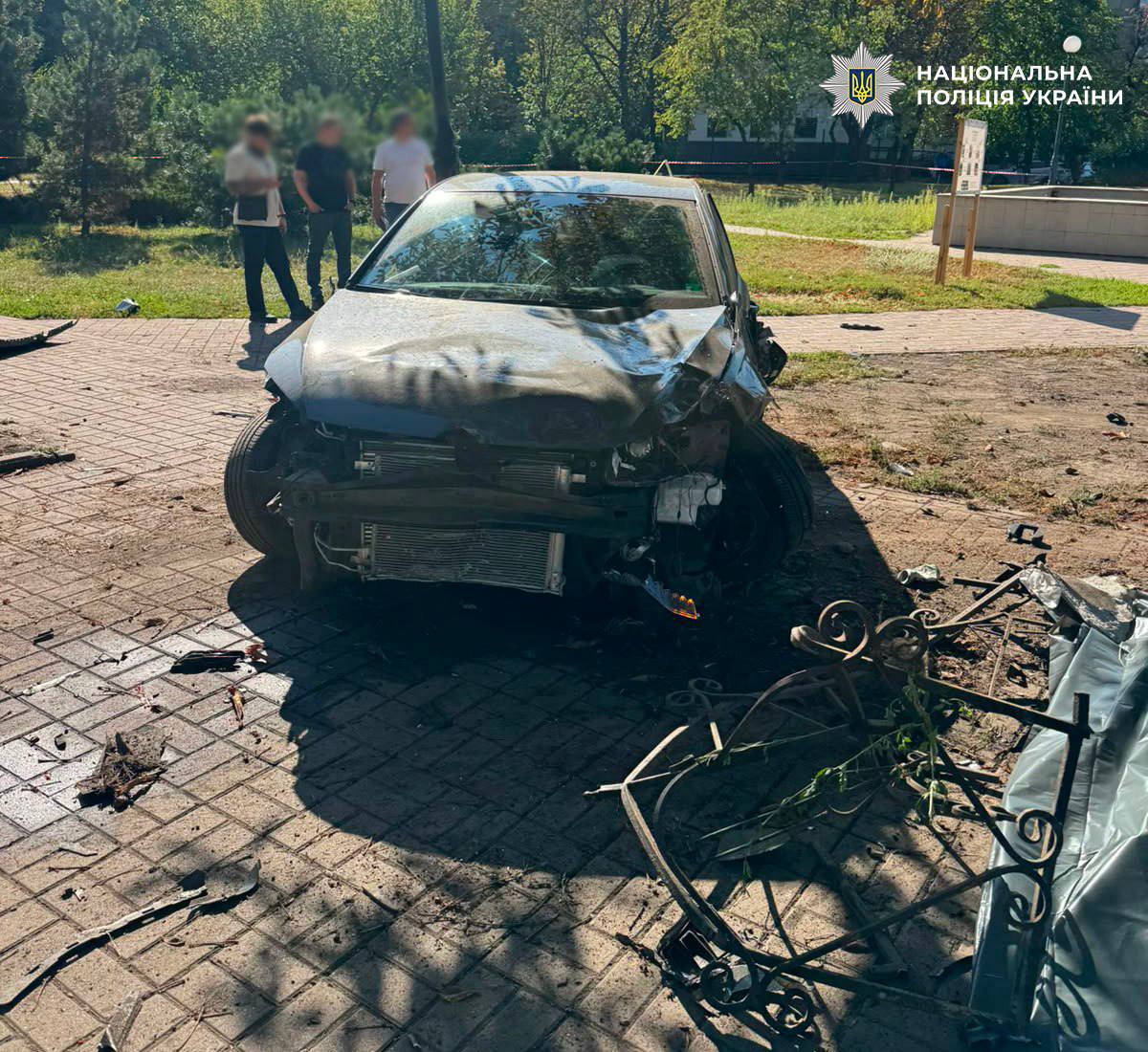 Смертельна ДТП у Києві: на Чоколівському бульварі загинули дві жінки
