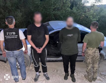 На Вінниччині прикордонники затримали чоловіків, які напали на військового