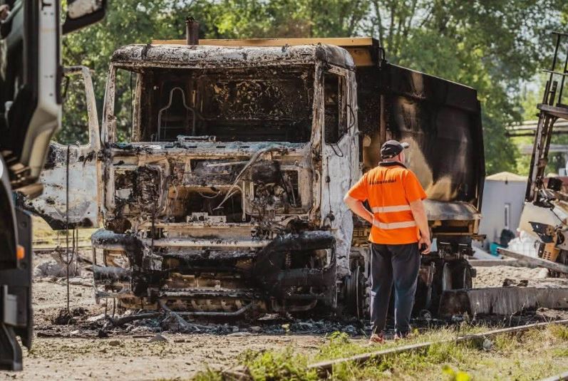 Російські ракети вдарили по Autostrada в Києві: двоє загиблих, значні руйнування