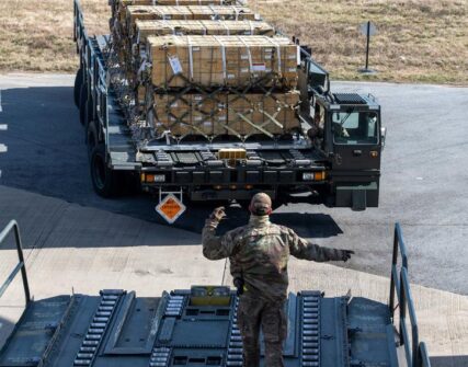 Велика Британія не змінить підтримку України через погрози РФ
