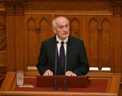 Парламент Угорщини обрав нового президента: ним став Андраш Бака