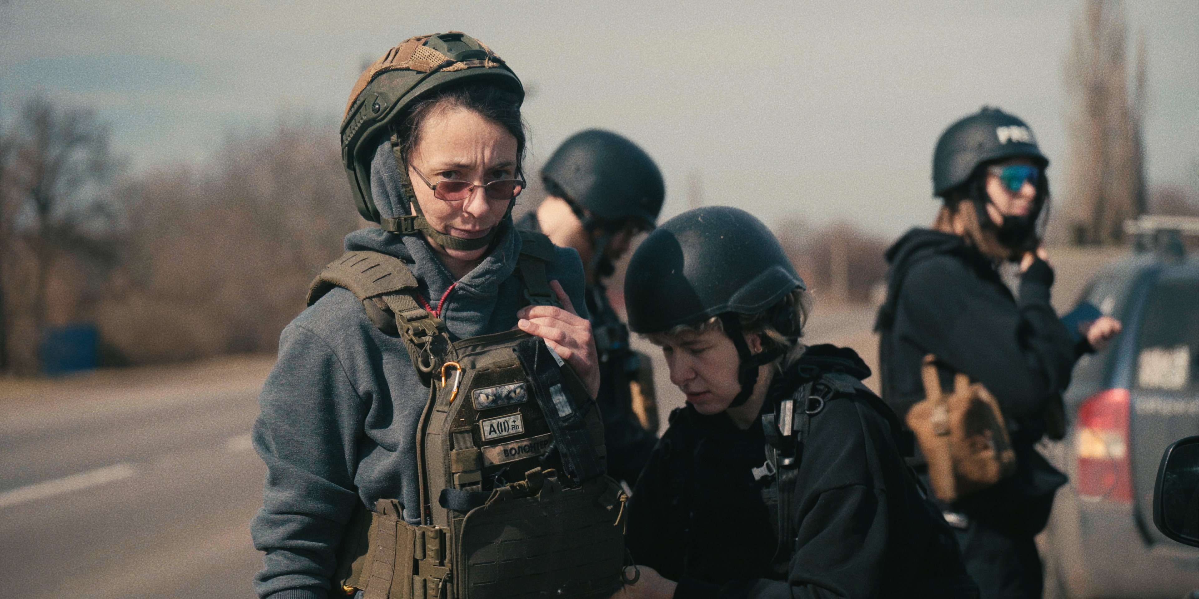 Документальний фільм “Рятуй” про тварин на війні покажуть в Україні