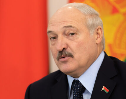 Лукашенко привітав українців з Днем Незалежності на тлі війни