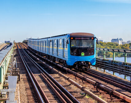 Рух мостом Метро у Києві частково обмежать до 10 серпня