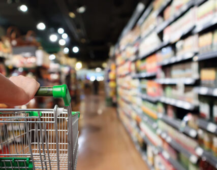 Атаки на склади: експерти прогнозують подорожчання продуктів у Києві