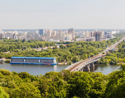 Обмеження руху мостом Метро в Києві: дати та час