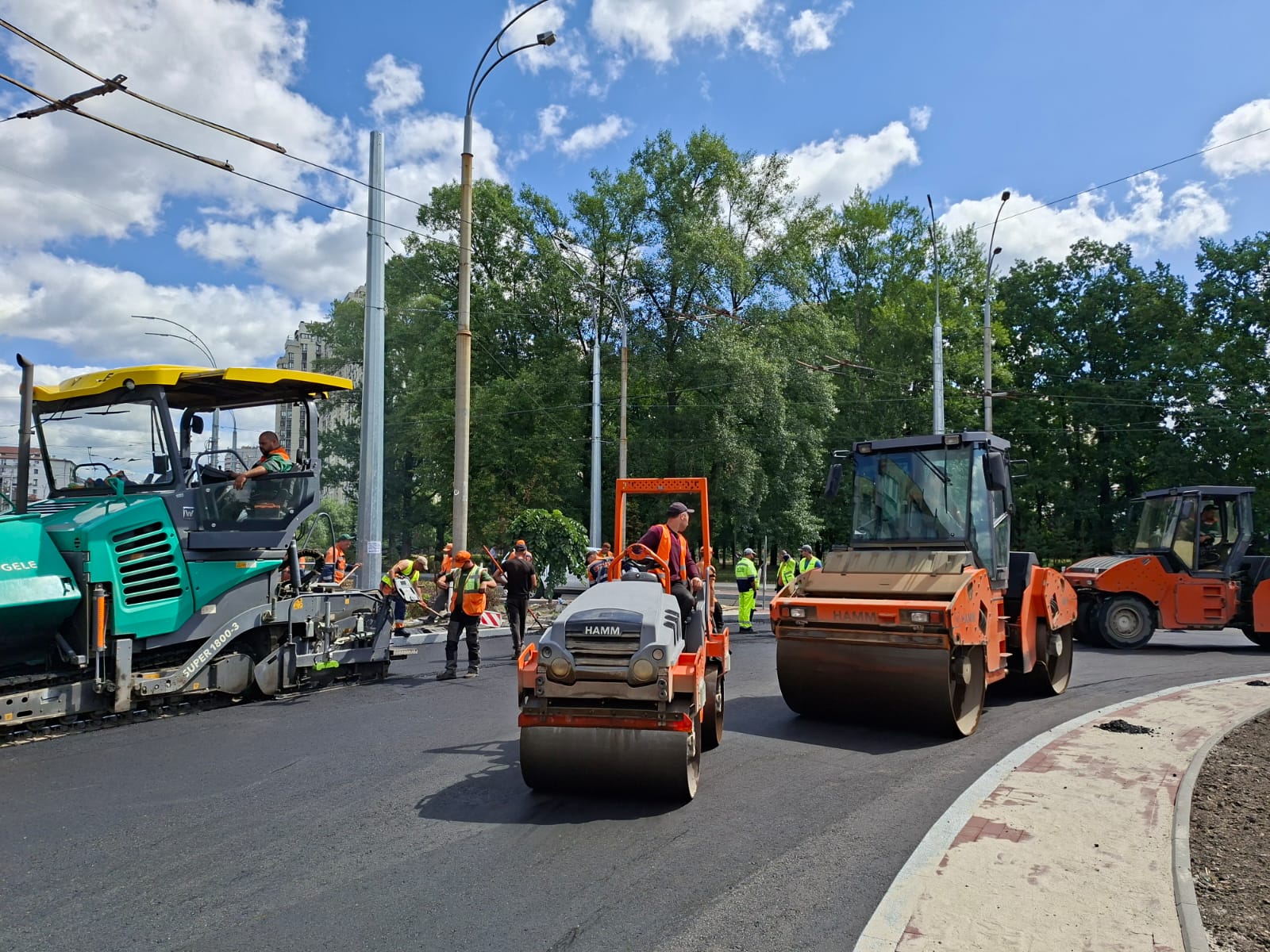 Капремонт доріг у Києві: де оновлюють вулиці та що вже зроблено