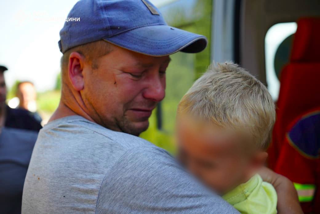 Зниклу дитину знайшли живою на Житомирщині: подробиці нічних пошуків