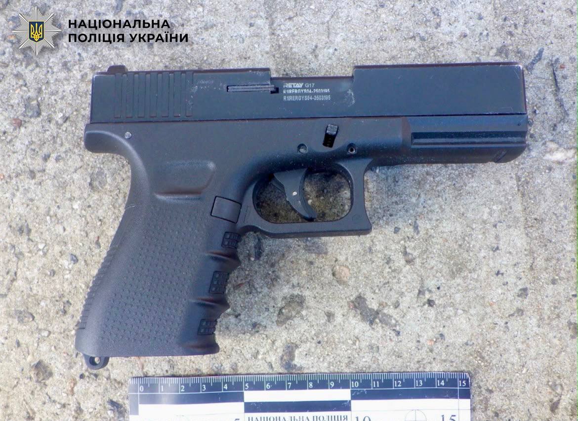 Стрілянина у Дніпровському районі Києва: затримали чоловіка, який стріляв напідпитку