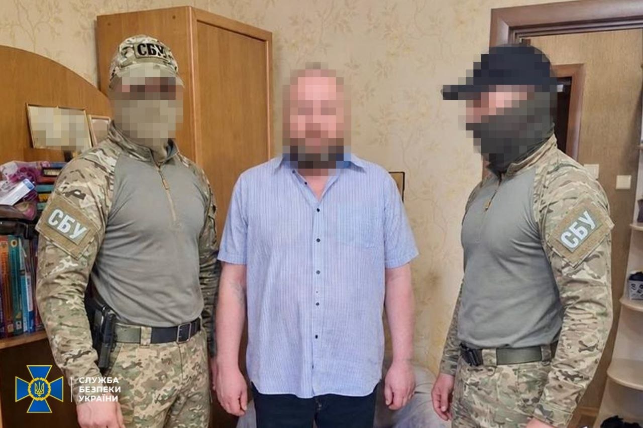 СБУ викрила агентуру ФСБ, яка коригувала атаки РФ по трьох областях