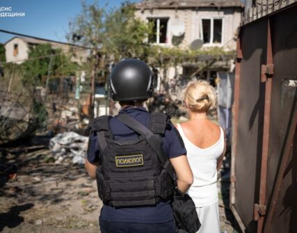 Росія масовано атакувала Одещину: 9 людей постраждали, зруйновано ТЦ