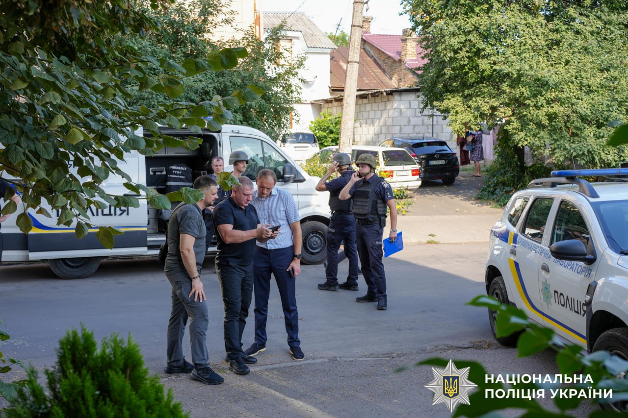 Вибух у відділенні поліції Рівного: загинув підполковник, троє поранених