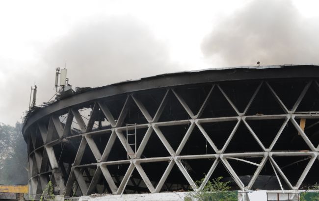У Києві внаслідок атаки пошкоджено модерністський ринок «Шайба»