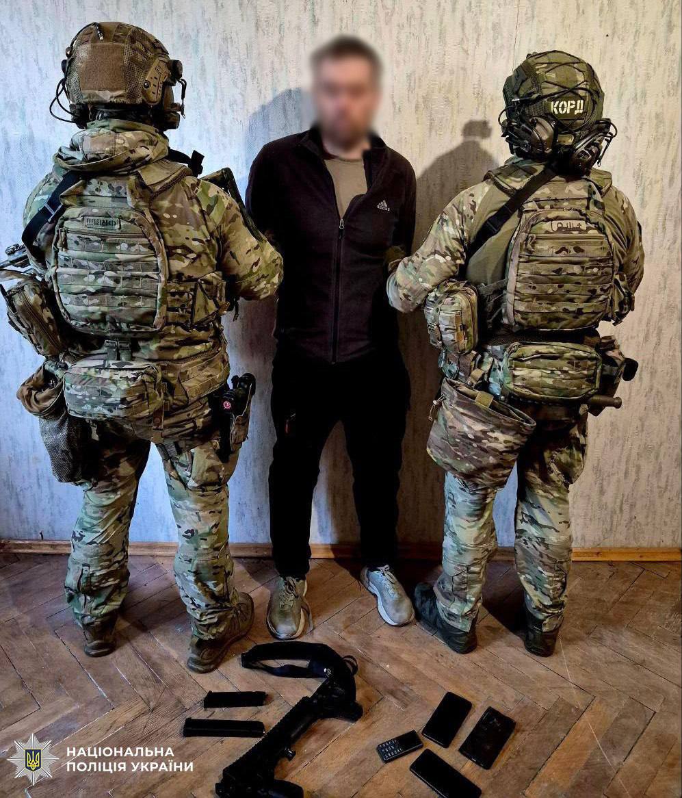 У Києві військовослужбовець у СЗЧ намагався вбити директора клініки репродуктології