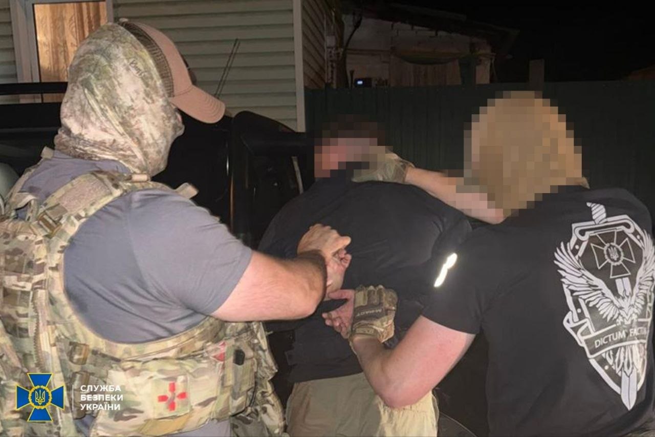 СБУ запобігла серії терактів та замахів: серед фігурантів ексзаступник ДСНС