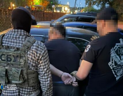 СБУ запобігла серії терактів та замахів: серед фігурантів ексзаступник ДСНС