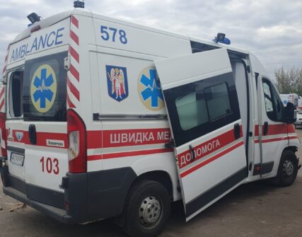 Київські медики отримають доплати за роботу під час тривог та атак