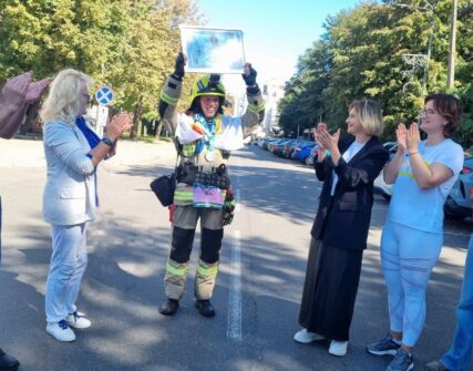 Пожежник Андрій Гречаний пробіг марафон у бойовому спорядженні та встановив рекорд України