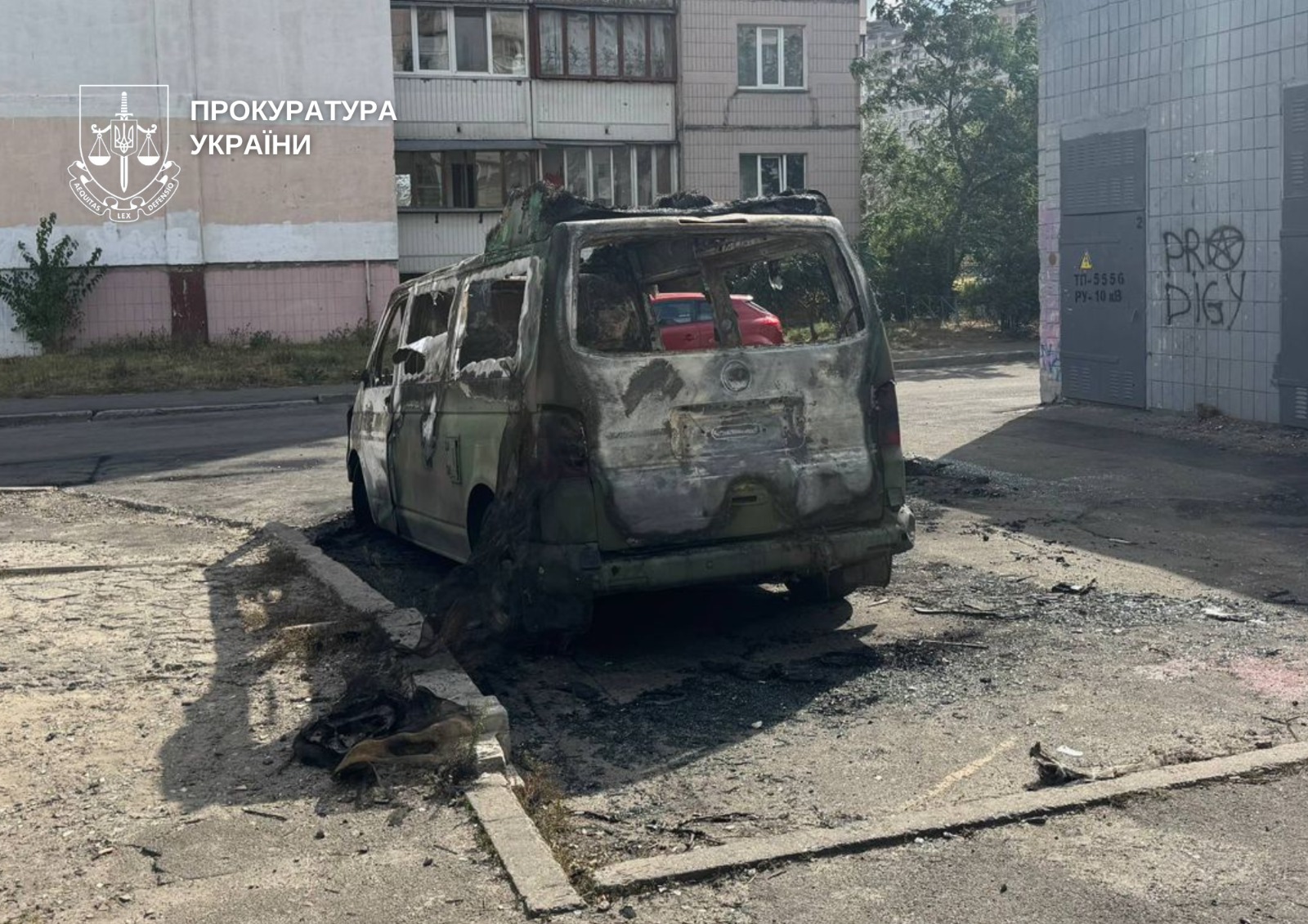 У Києві чоловіку повідомили підозру у підпалі авто військового за $1000