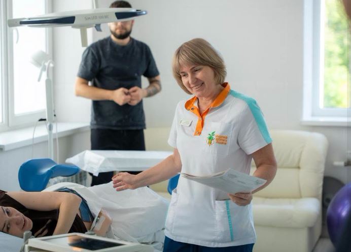 Київська лікарня отримала УЗД-систему експертного класу з ШІ