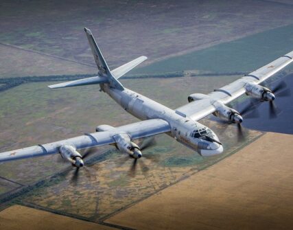 Російські Ту-95МС пролетіли над Баренцевим та Норвезьким морями під супроводом НАТО