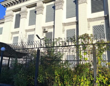 Колишнє посольство РФ у Києві: Київрада розірвала договір, що далі?