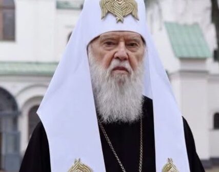 У «Київ Цифровий» голосують за перейменування: чи буде провулок Патріарха Філарета?