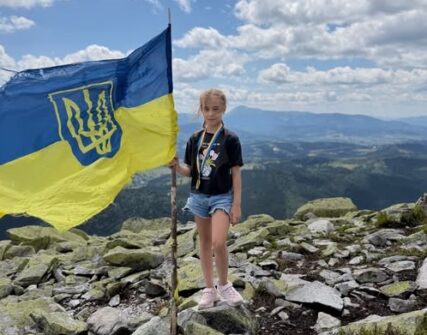 9-річна киянка встановила рекорд України, підкоривши всі Карпатські двотисячники