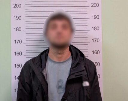 Стрілянина біля дитячого майданчика у Василькові: поранено двох