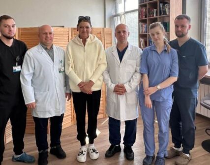 У Феофанії успішно пересадили печінку 50-річній жінці