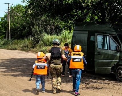 На Донеччині розширили зону обов’язкової евакуації дітей
