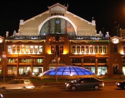 Київ хоче перетворити «Метроград» на паркінг та укриття