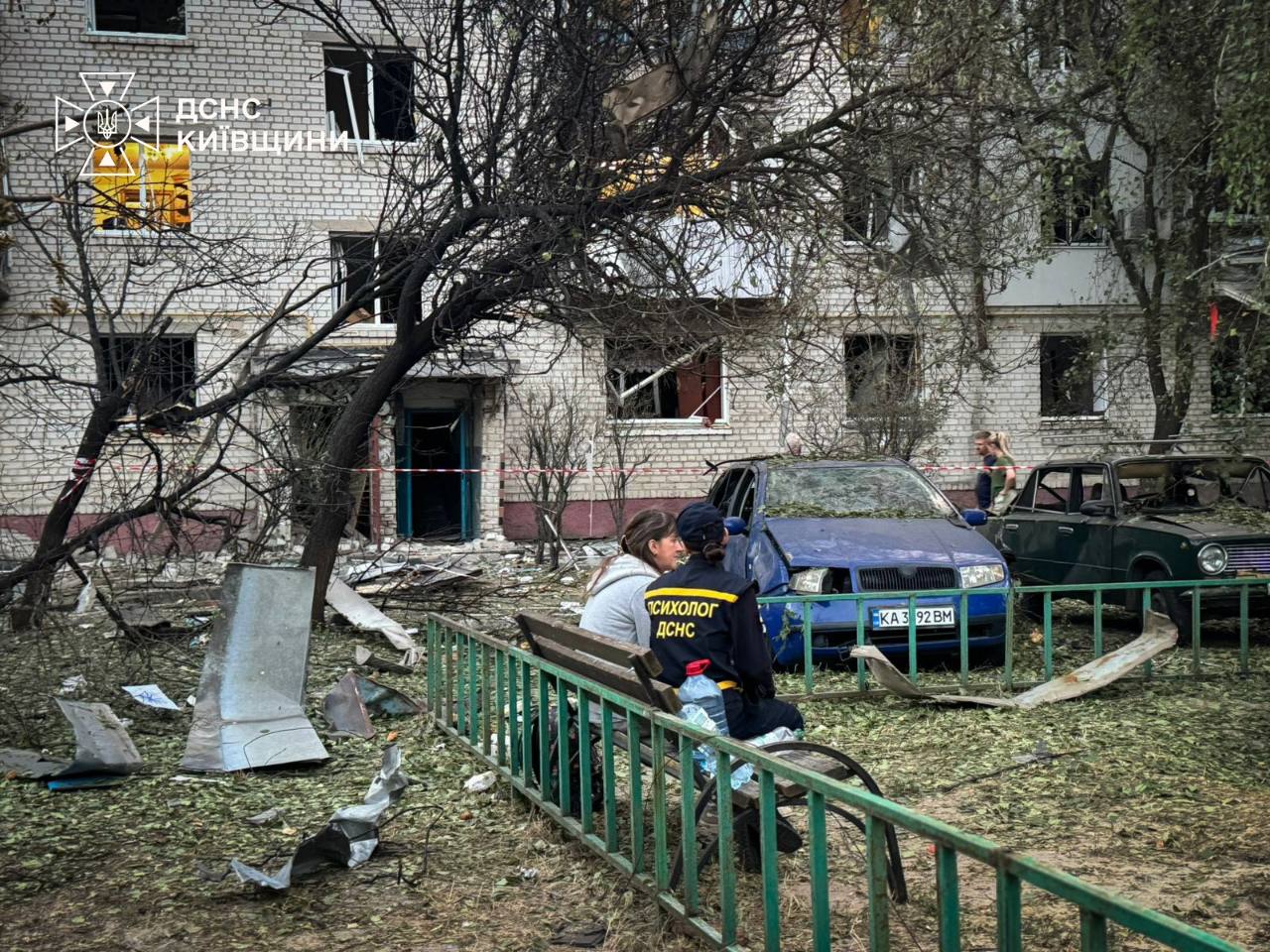 Київщина: троє загиблих та 12 поранених внаслідок нічної атаки