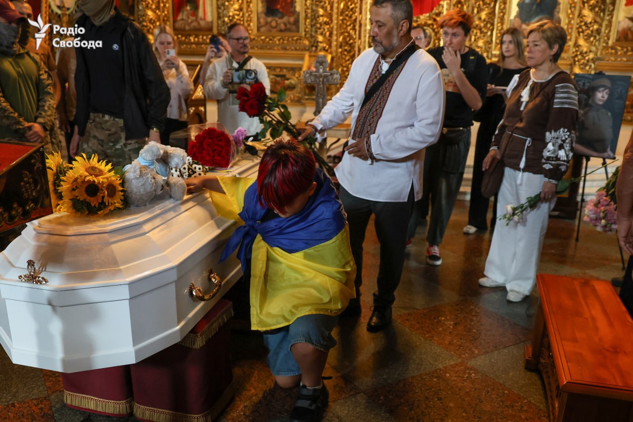 Загибель двох парамедикинь у Києві: Єва Ройтер та Віталіна Яровенко