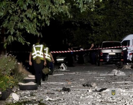 Уламки БПЛА в Дарницькому районі: 13 постраждалих від атаки 3 вересня