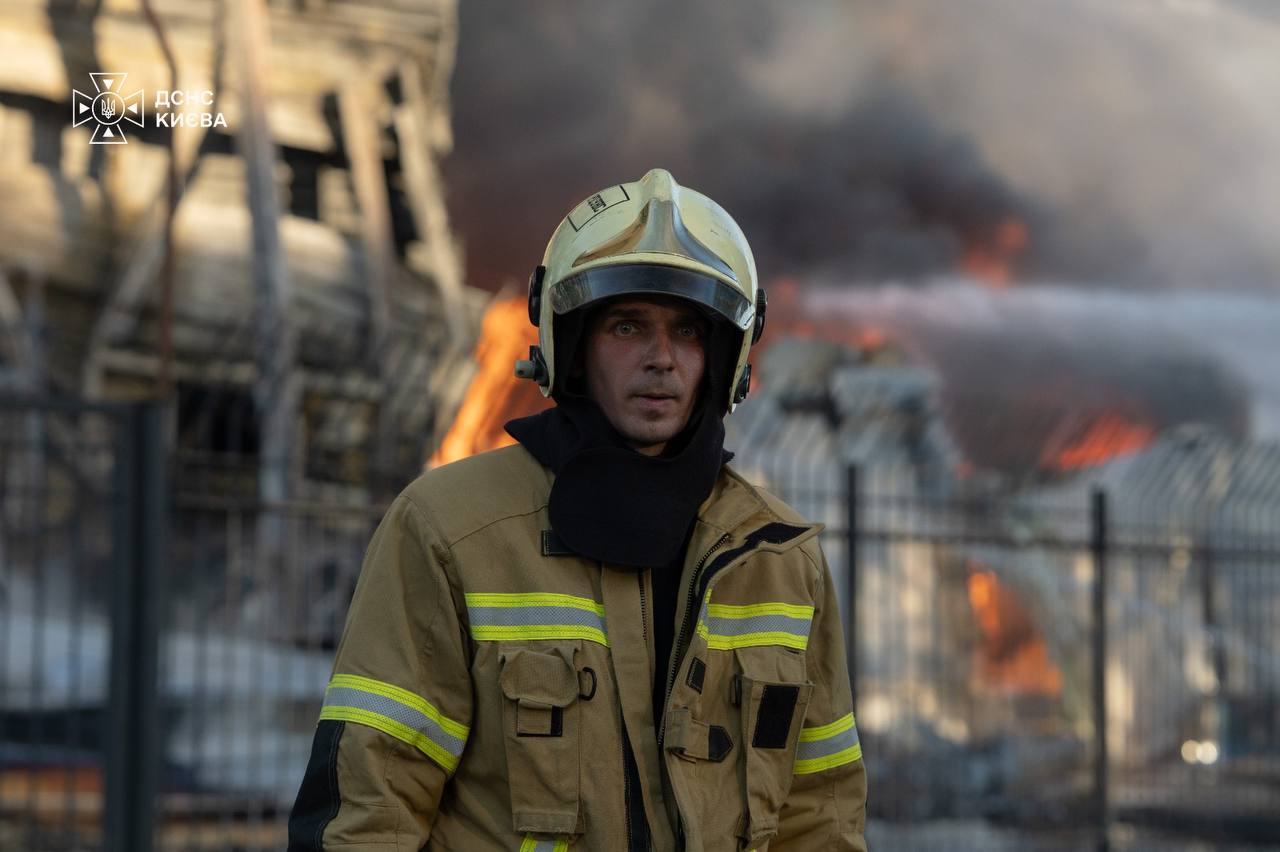 Масовані російські атаки: понад 75 поранених, руйнування в Києві та 8 регіонах