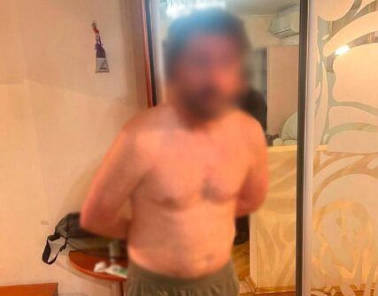 Киянин відкрив стрілянину по авто сусіда через паркомісце: затримано