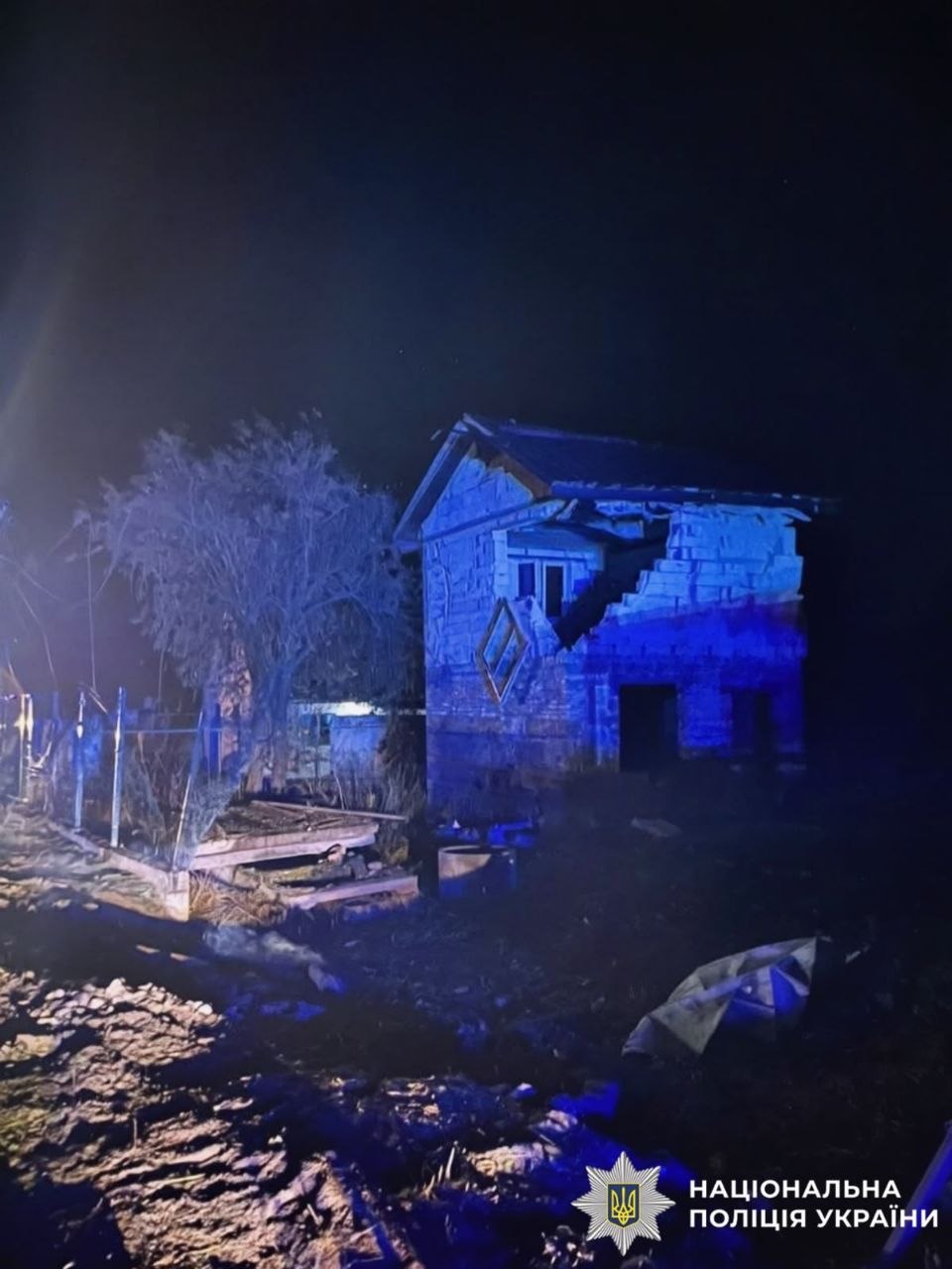 Удар дронів по Київщині: троє постраждалих та десятки пошкоджених об'єктів