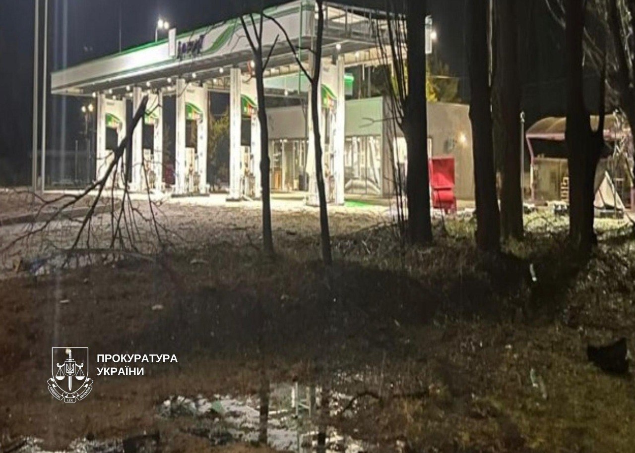 Нічна атака на Київ: 16 постраждалих, серед них двоє дітей