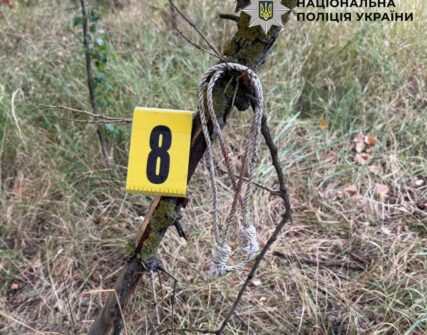 У Києві затримали трьох нападників: діджея побили та залишили на Десні