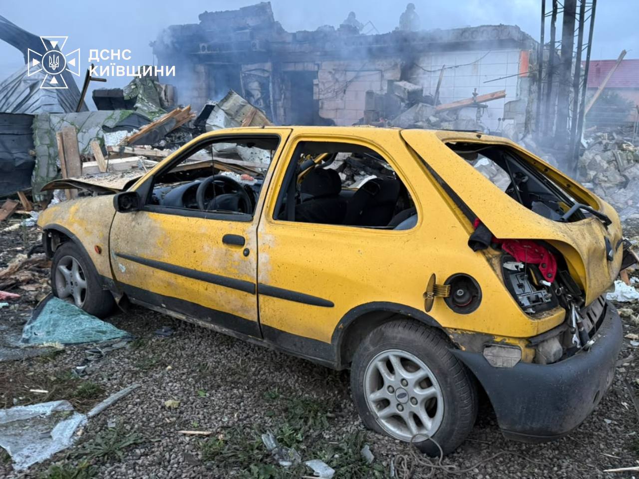 Російська атака на Київщині: постраждала родина з трьома дітьми