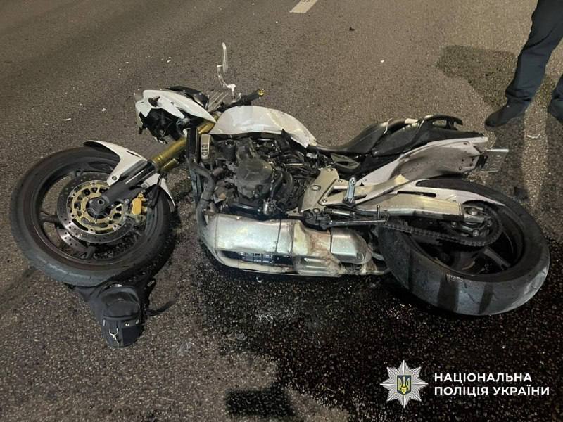 У Києві на Кільцевій дорозі 24-річна мотоциклістка загинула в ДТП