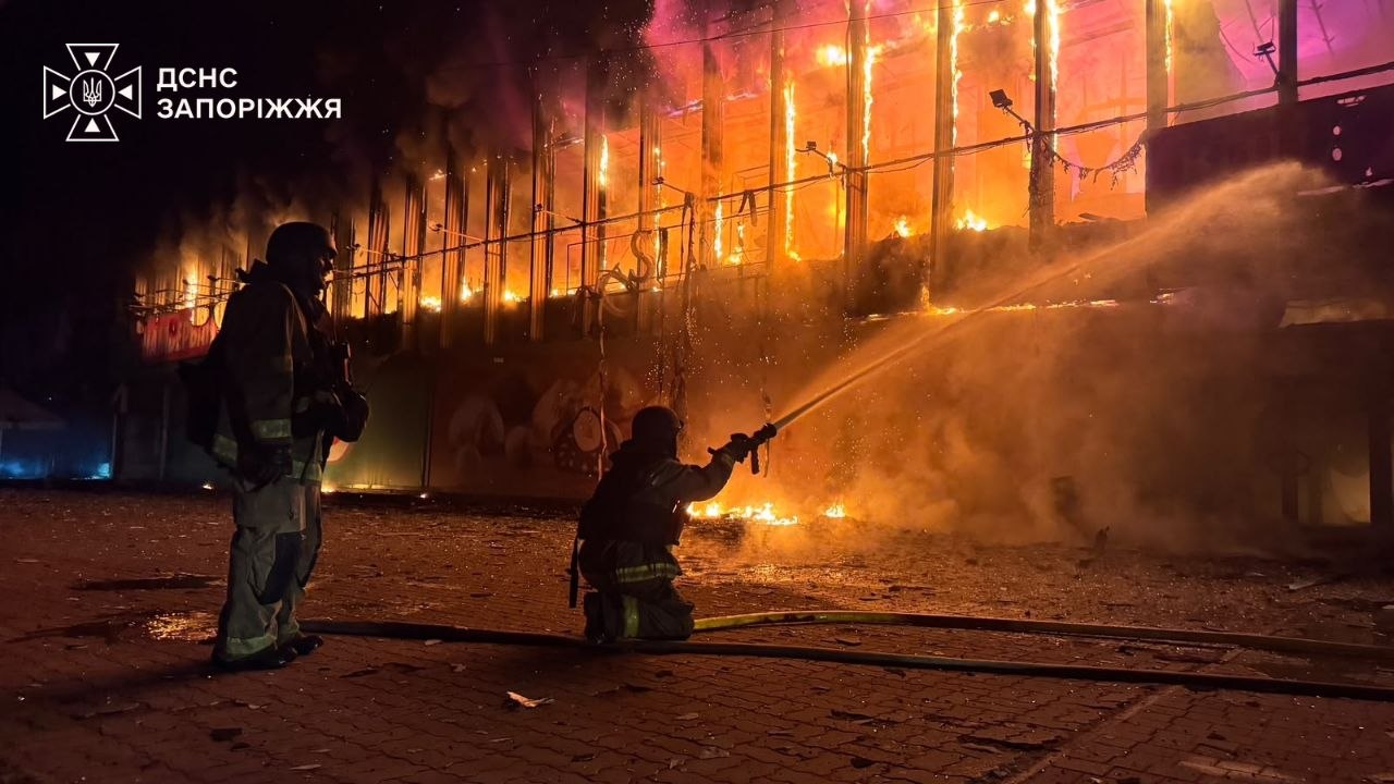 Росія масовано атакувала Запоріжжя: п’ятеро поранених, руйнування