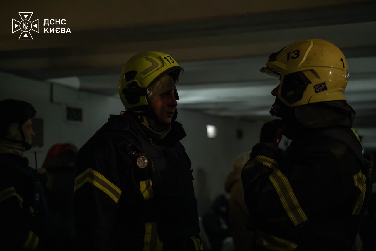 Нічна атака на Київ: п'ятеро поранених, 15 врятованих, є руйнування