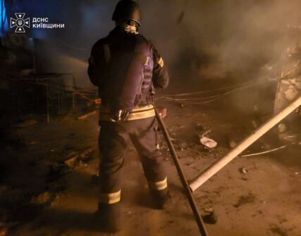 Росіяни пошкодили 34 об'єкти на Київщині дронами за добу