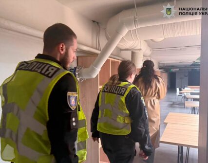 Поліція Києва перевіряє недопуск студентів до укриття під час тривоги