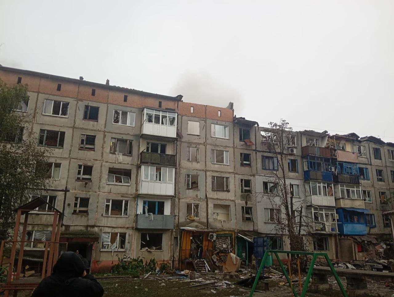 Удар по Олександрівці на Донеччині: 4 загиблих, 4 поранених, під завалами – діти